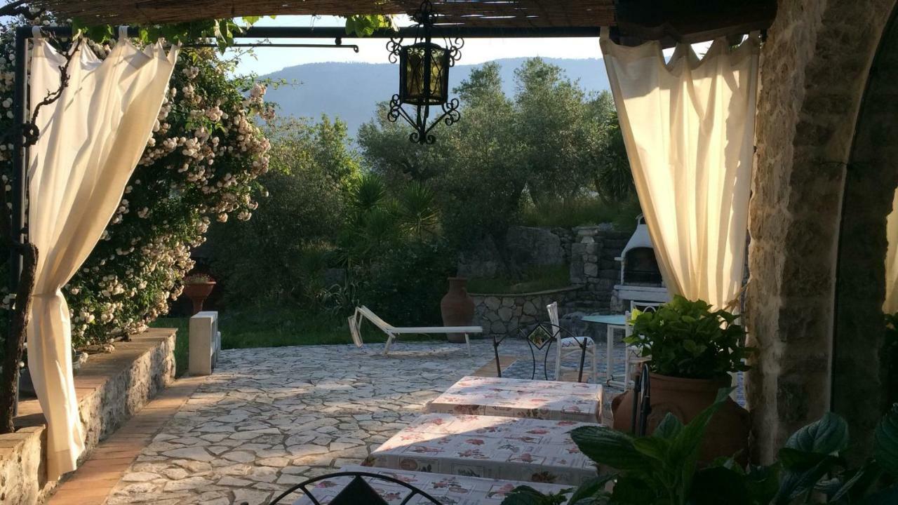 B&B H.M. Sonnino Esterno foto
